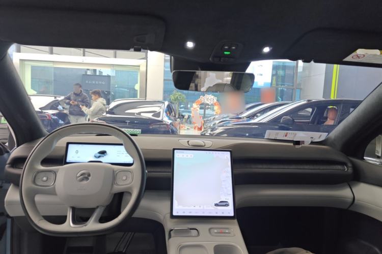 Used Nio ES6 2023 75 kWh
