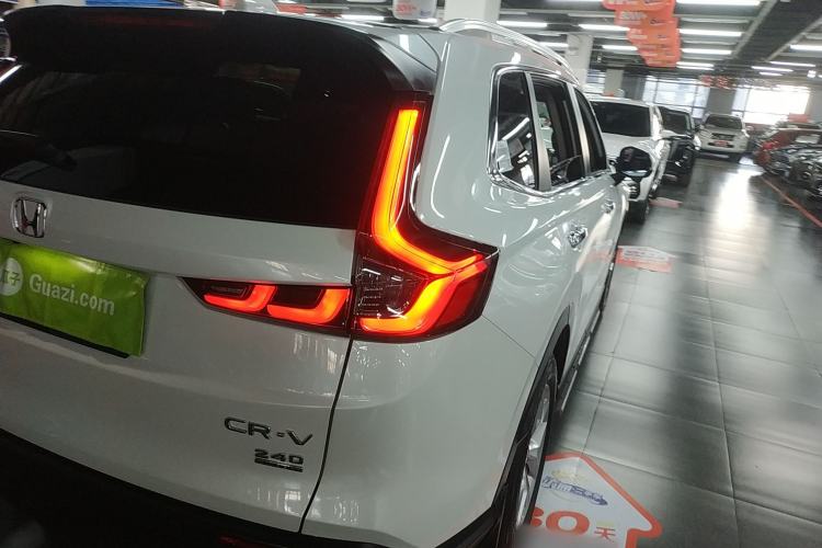 Used Honda CR-V 2023 240TURBO Two-Wheel-Drive Luxury Version 5 Seats
