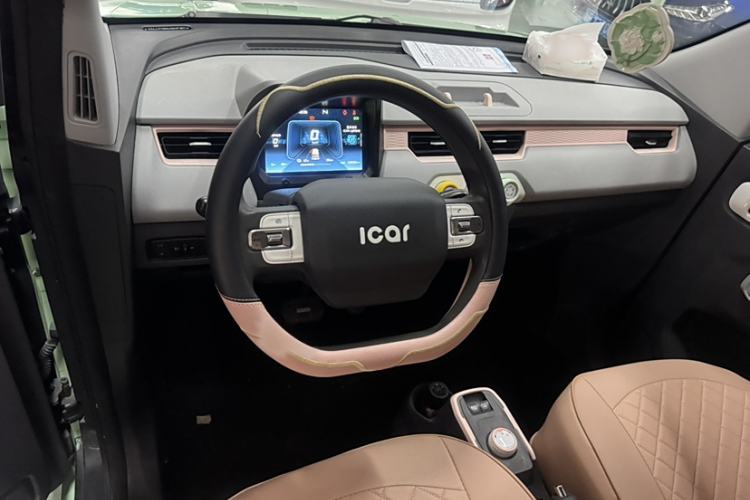 Used Chery QQ Ice Cream 2022 120km Conical Shape Lithium Iron Phosphate
