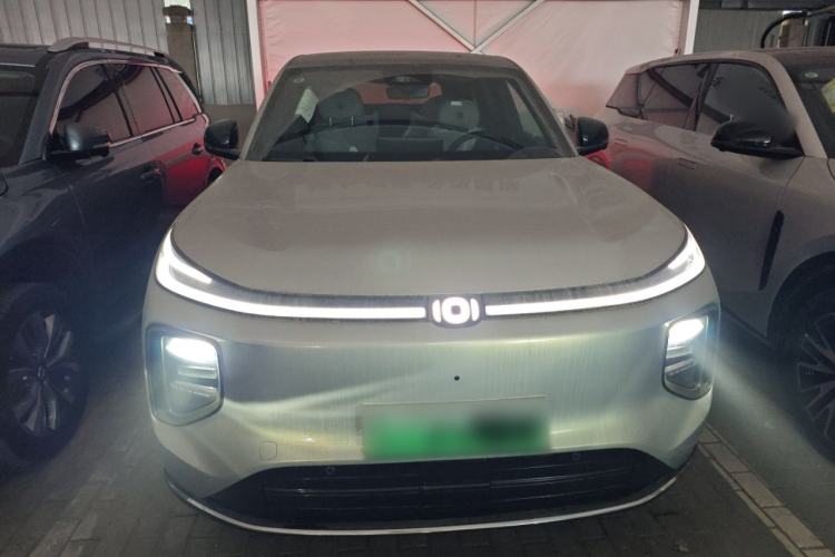 Used  Q07 2025 215 Prestige Edition