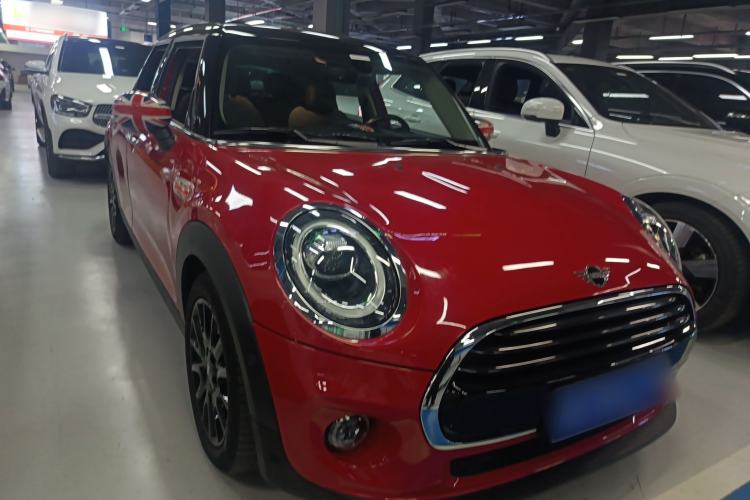 Used  MINI 2019 1.5T COOPER Classic Edition Five-Door Version
