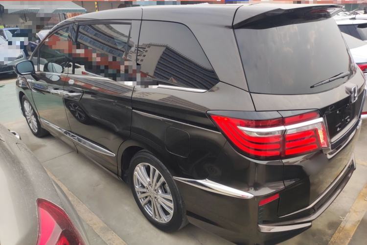 Used Honda Elysion 2016 2.4L Supreme Edition
