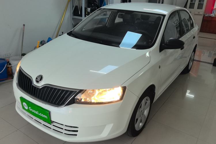 Used Skoda Rapid 2016 1.6L Automatic Front-Wheel Drive Model
