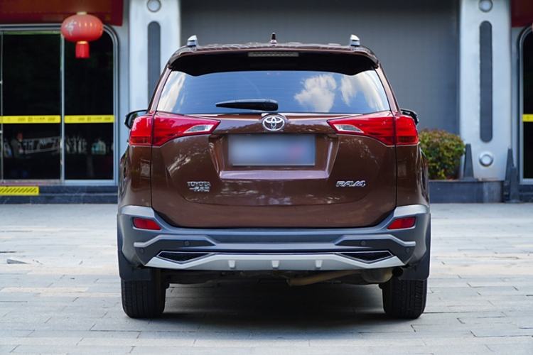 Used Toyota RAV4 2015 2.0L CVT Two-Wheel Drive Urban Edition
