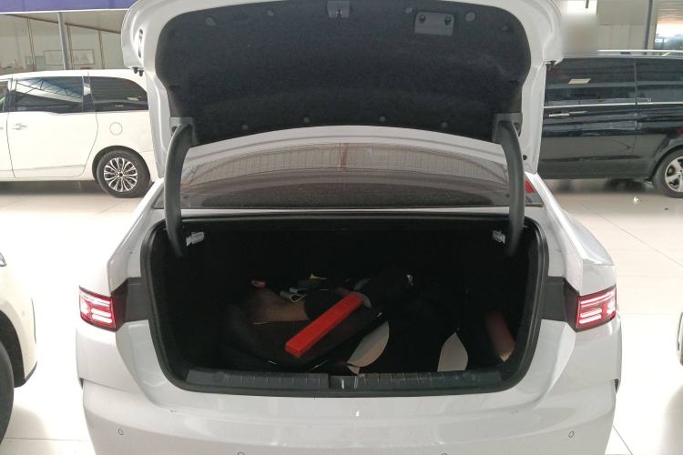 Used BYD Destroyer 05 2024 HONOR Edition DM-i 55KM Luxury Model
