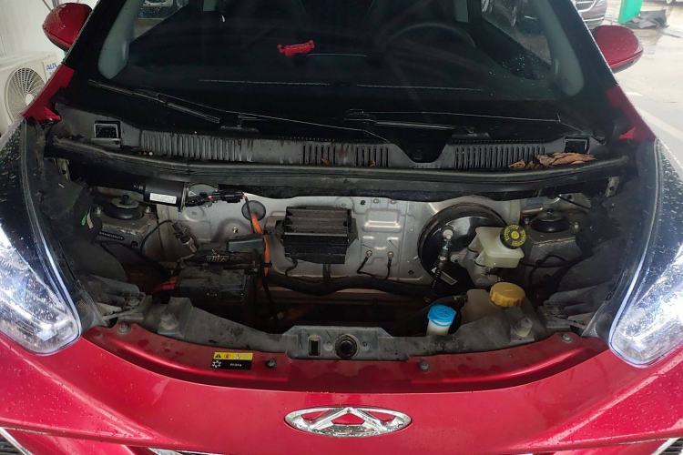 Used Chery Little Ant 2022 Updated Version Sweet Pink Edition Full-Sugar Version 30.6 kWh 30 kW 301 km
