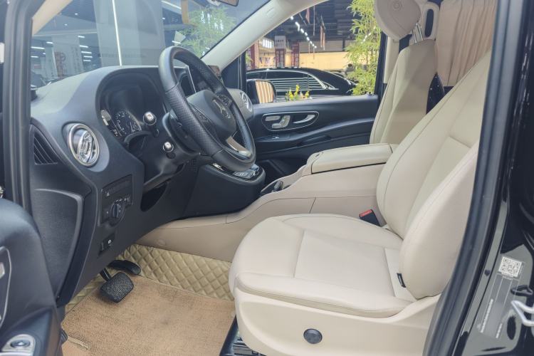 Used Mercedes-Benz Vito 2023 2.0T Business Version 7 Seats