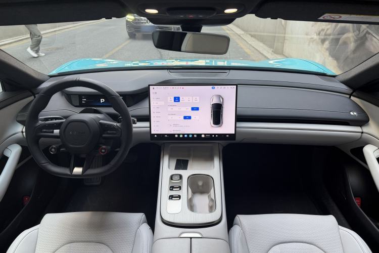 Used  SU7 2024 Rear-Drive Standard Founder Edition
