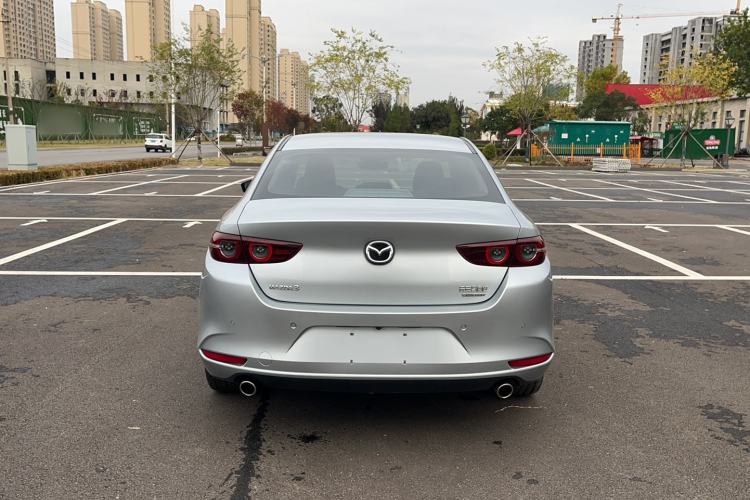 Used Mazda Mazda 3 Axela 2020 2.0L Automatic Luxury Version
