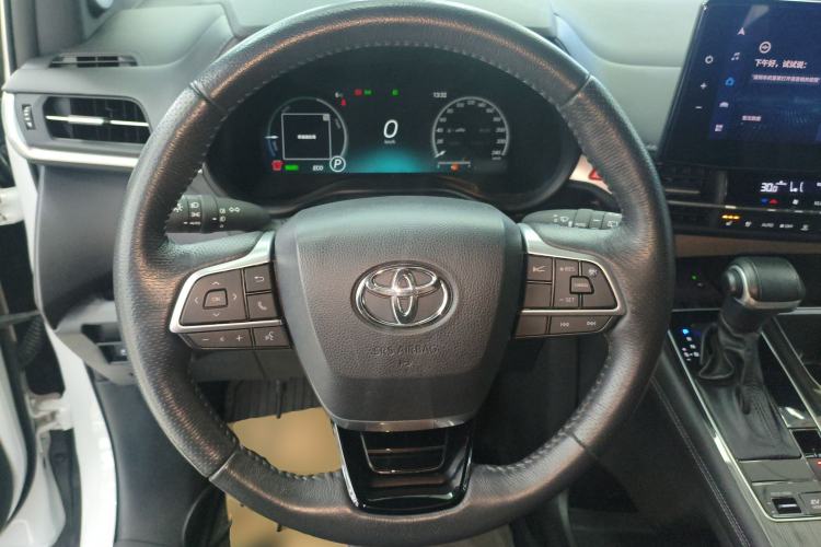 Used Toyota Granvia 2023 2.5L Hybrid Flagship VIP Edition