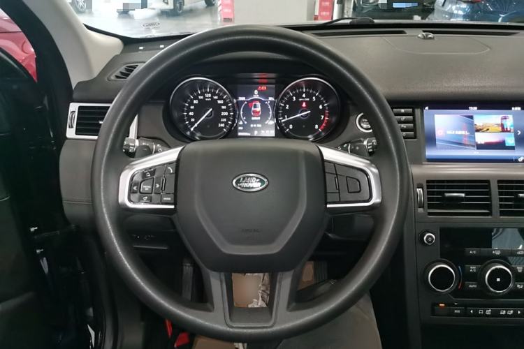 Used Land Rover Discovery Sport 2017 2.0T PURE
