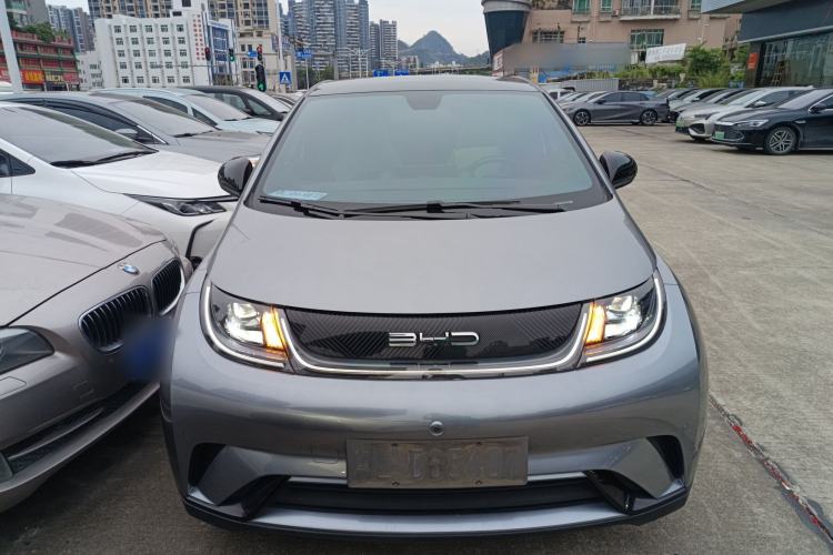 Used BYD Dolphin 2023 420 km Fashion Edition