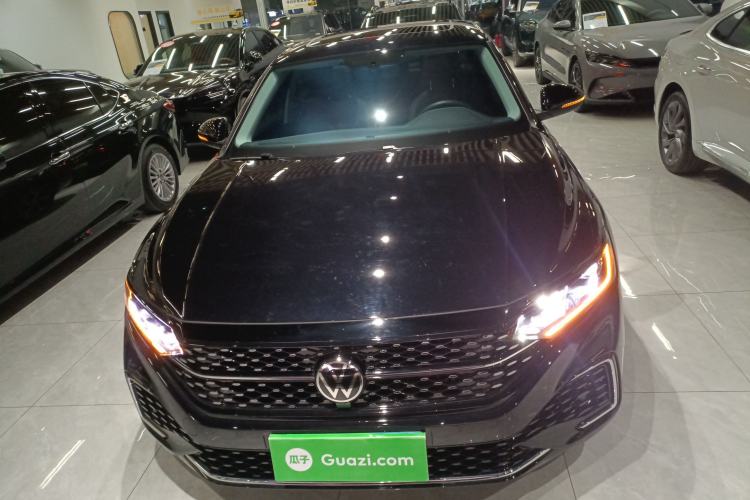 Used Volkswagen Passat 2025 Outstanding Model 330TSI Starry Elite Edition
