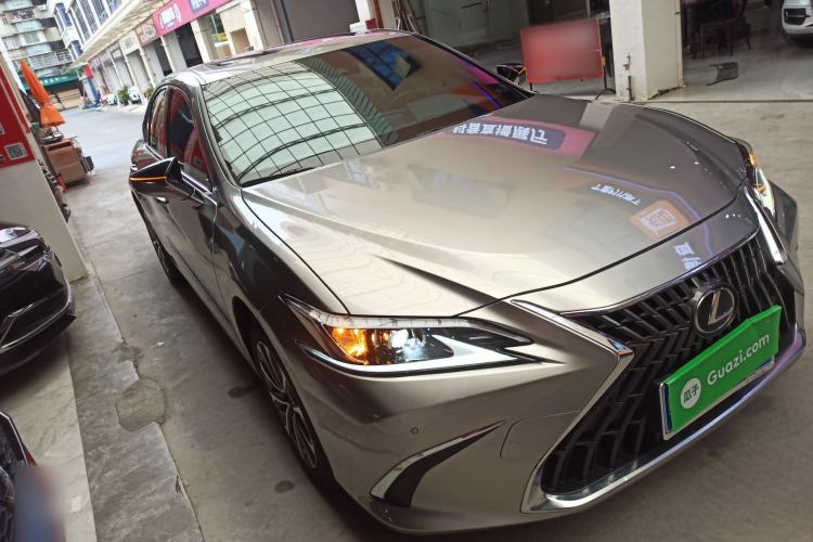 Used Lexus ES 2023 200 Excellence Edition