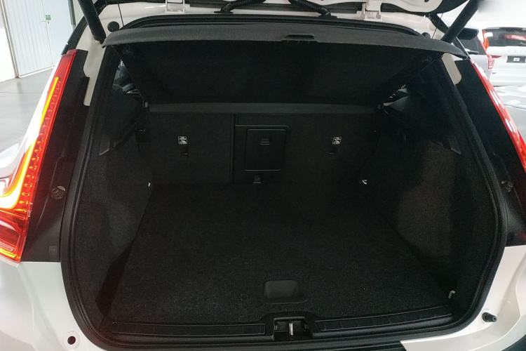 Used Volvo XC40 2020 T4 Four-Wheel Drive Smart & Sporty Edition