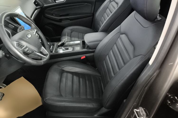 Used Ford Edge 2020 EcoBoost 245 Two-Wheel Drive Titanium 7-Seater
