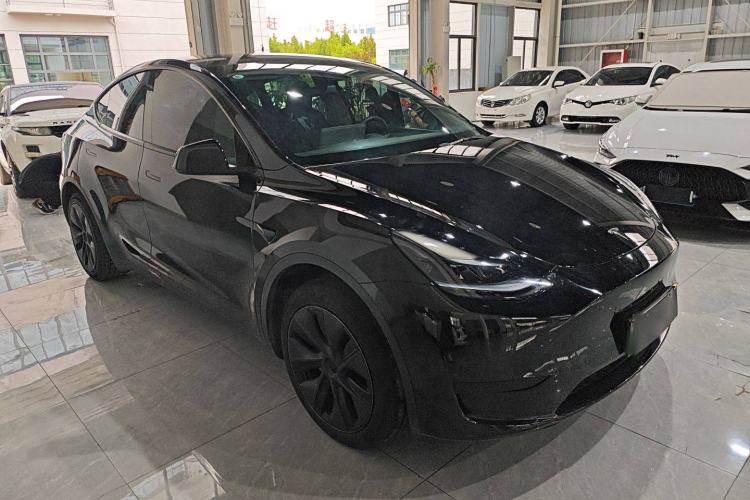 Used Tesla Model Y 2023 Rear-Wheel-Drive Version
