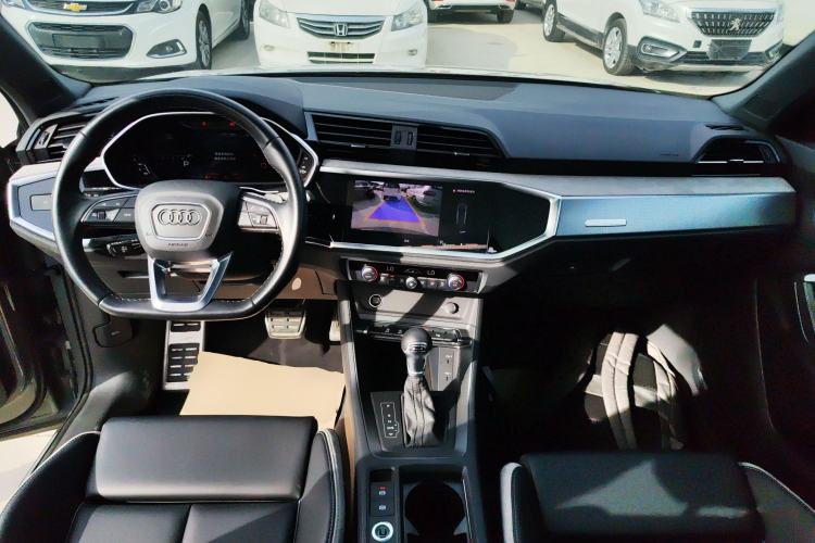 Used Audi Q3 2024 35 TFSI Fashion Dynamic Edition
