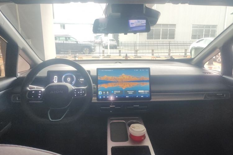 Used AION Y 2023 Younger