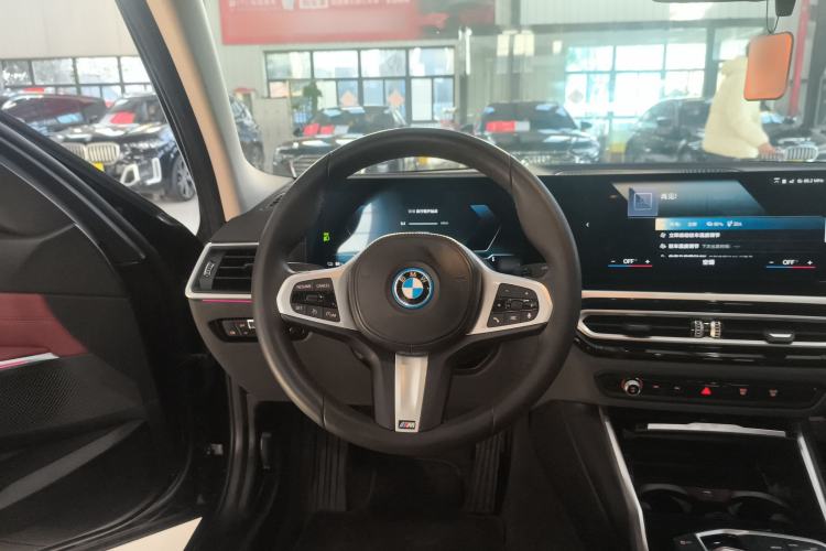 Used BMW i3 2022 eDrive 35 L
