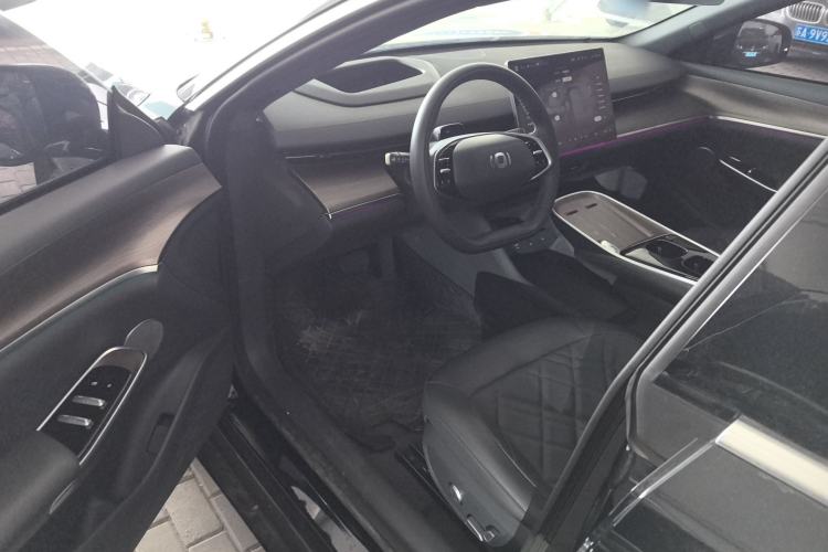 Used  A07 2024 Pure Electric "True Fragrance" Edition 515 Prestige Model
