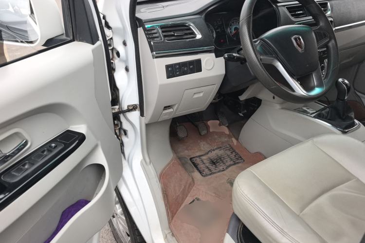 Used Jinbei New Hiace X30L 2021 1.5L Business Central Air-Conditioned Coach China VI Standard SWC15M