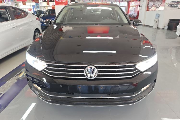 Used Volkswagen Magotan 2018 330TSI DSG Advanced Model
