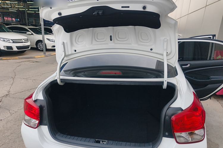 Used Hyundai Verna 2017 1.4L Automatic YueXiang Edition China V-standard