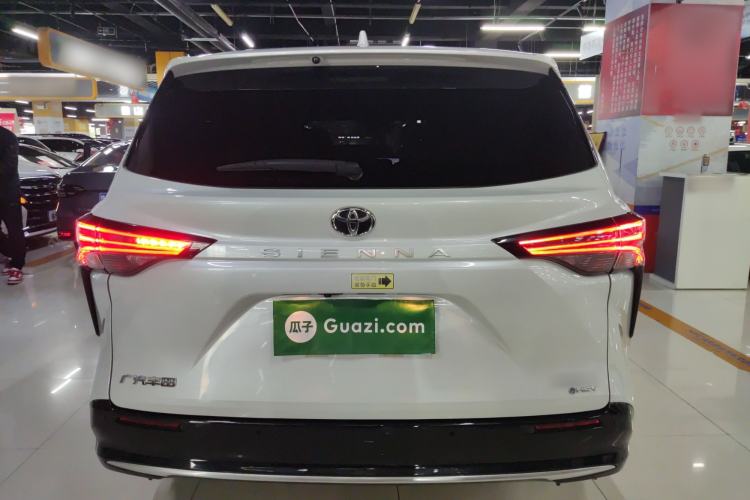 Used Toyota Sienna 2024 2.5L Hybrid Prestige Deluxe Edition
