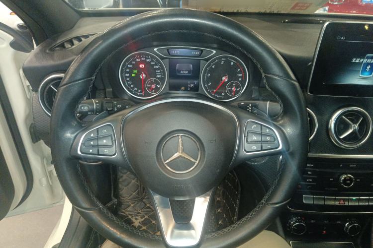 Used Mercedes-Benz A-Class (Import) 2017 Revised A 200 Dynamic Edition
