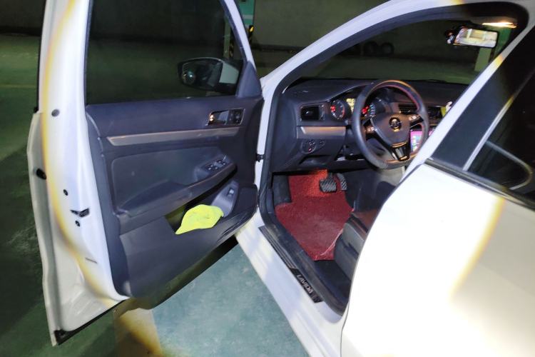 Used Volkswagen Lavida 2017 1.6L Automatic Comfort Edition