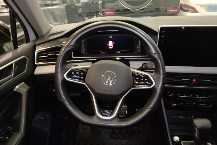 Used Volkswagen Tiguan L 2023 Restyled 330TSI Automatic Two-Wheel Drive R-Line Enhanced Comfort Version
