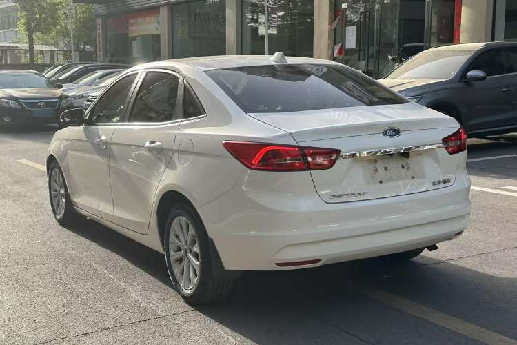 Used Ford Escort 2017 Happiness Edition 1.5L Automatic Fashion Version
