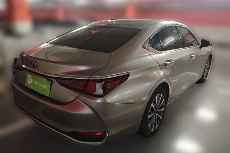 Used Lexus ES 2023 200 Excellence Edition