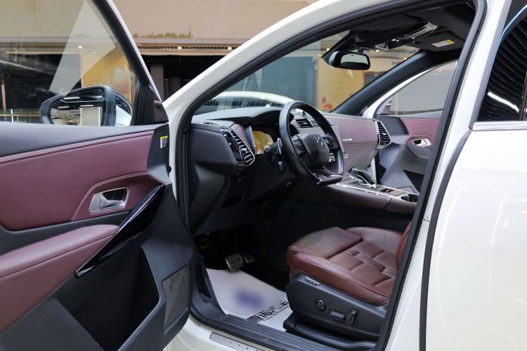 Used  7 2018 45THP Opera Edition
