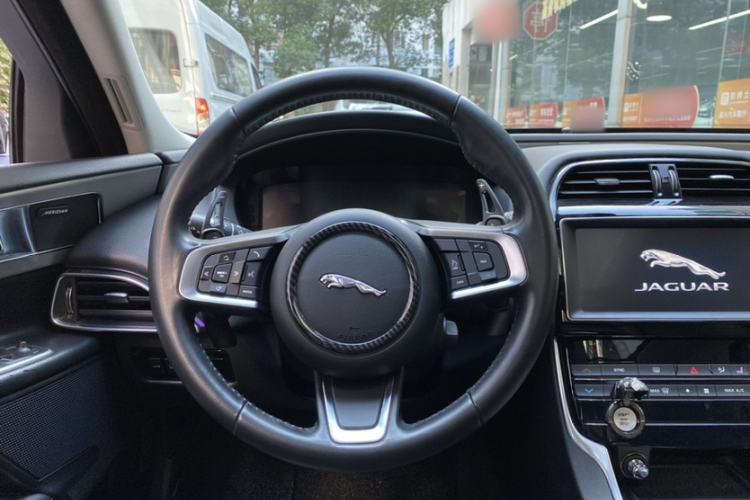 Used Jaguar XEL 2019 2.0T 200 PS Deluxe Edition
