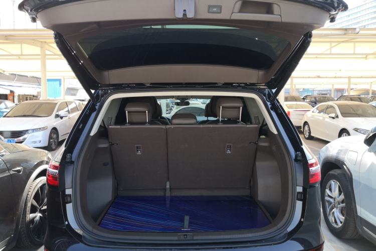 Used Volkswagen Viloran 2024 380TSI Premium Edition
