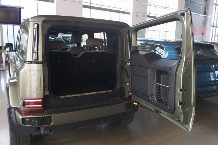 Used  V23 2025 501 Four-Wheel Drive Intelligent Driving Version
