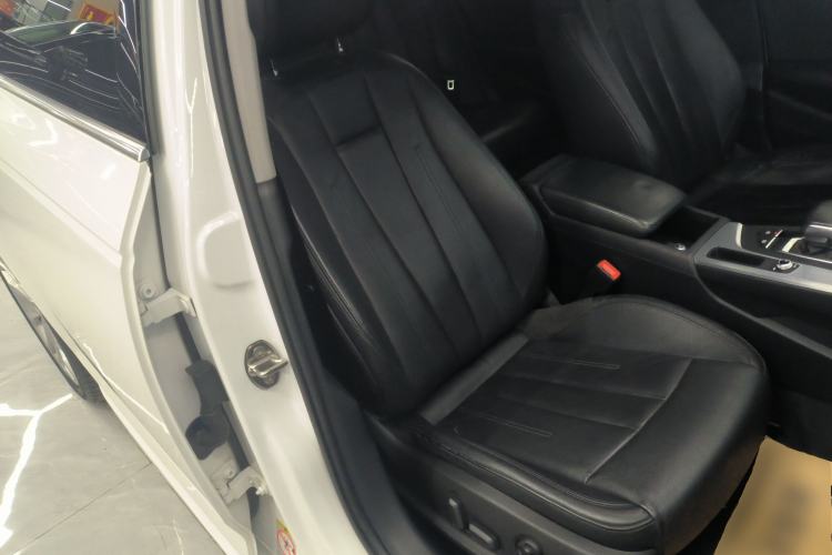 Used Audi A4L 2019 40 TFSI Fashion Edition China VI Emission Standard