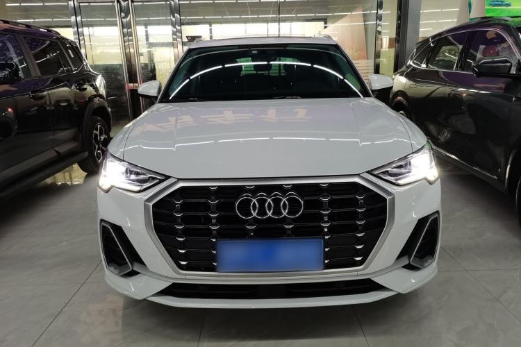Used Audi Q3 2022 35 TFSI Fashion Dynamic Model