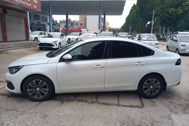 Used Peugeot 308 2018 1.6L Manual Fashion Edition
