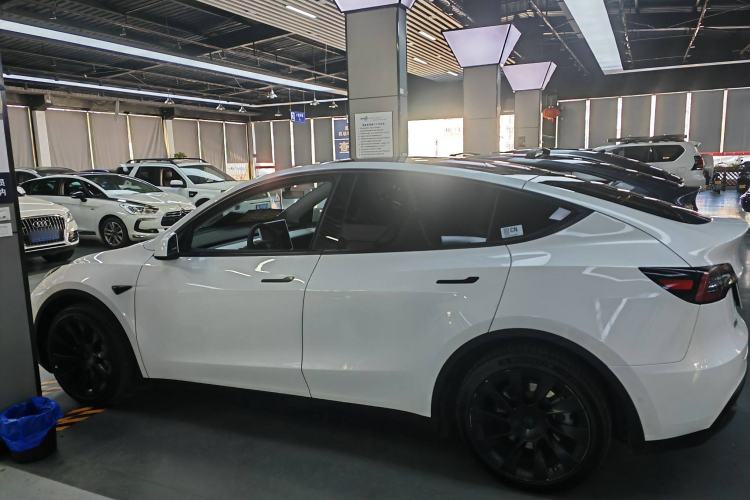 Used Tesla Model Y 2022 Rear-Wheel-Drive Version
