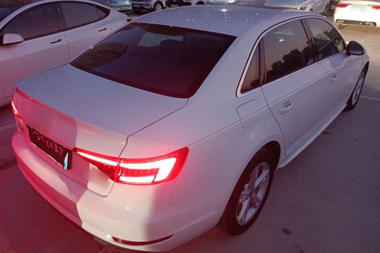 Used Audi A4L 2017 40 TFSI Ambition Edition