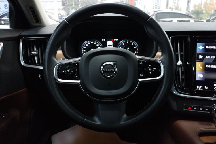 Used Volvo S90 2020 T5 Zhiyi Luxury Edition
