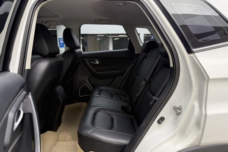 Used Bestune X40 2019 1.6L Automatic Luxury Version China V Emission Standard