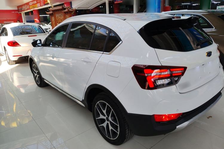 Used Geely Auto Vision S1 2019 Upgraded Model 1.5L CVT Luxury Version
