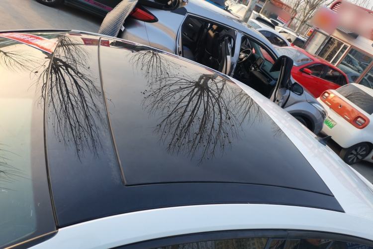 Used Volkswagen Lamando 2015 230TSI DSG Fashion Edition
