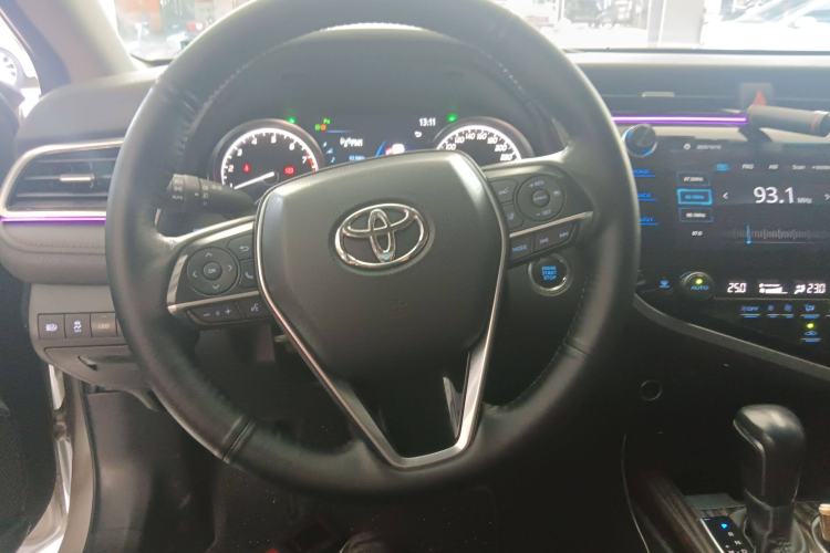 Used Toyota Camry 2019 Revised Version 2.0G Luxury Edition