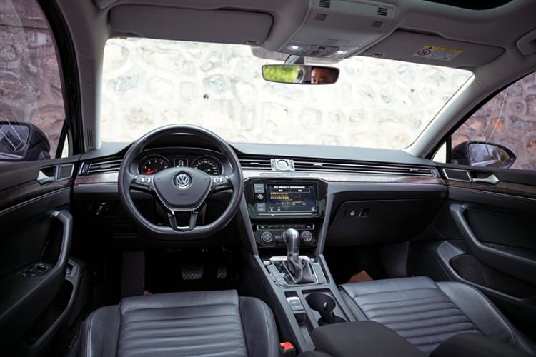 Used Volkswagen Magotan 2019 330TSI DSG Luxury Version China VI Standard
