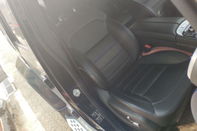 Used Beijing Auto BJ40 2018 PLUS 2.3T Automatic Four-Wheel Drive Flagship Version China V Emission Standard
